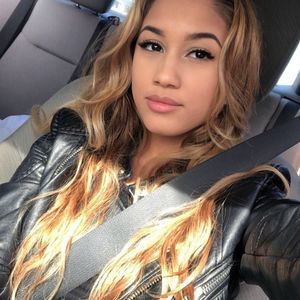 Meet your Posher, Yisel